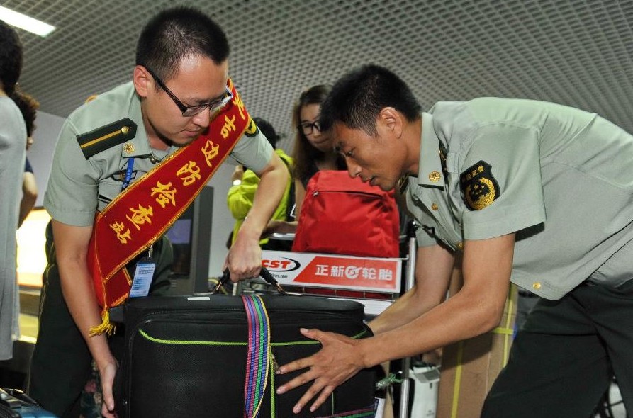 改进出入境流程 心贴心服务旅客