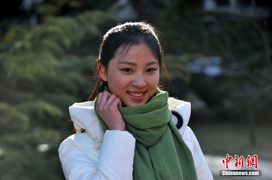 探访北影表演系艺考 俊男靓女素颜应试