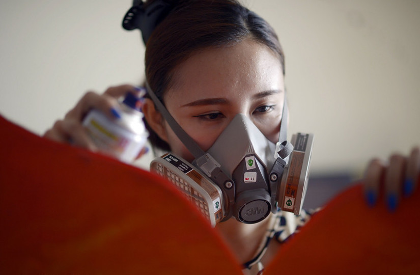 1.7米的水下<em>公主</em> 重庆女孩<em>编织</em>自己的人鱼梦