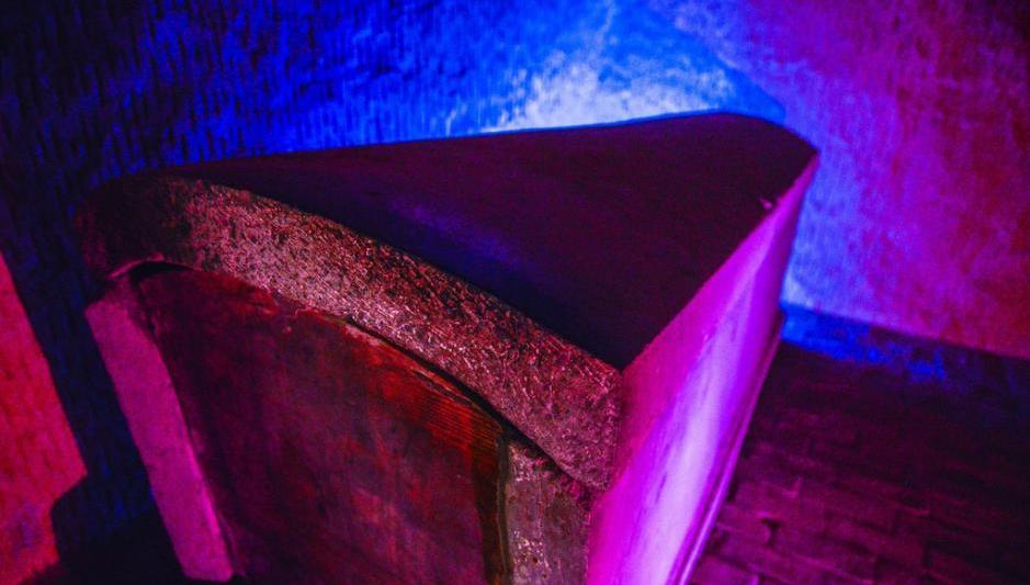 进世界第一座古墓博物馆 游客化身摸金校尉