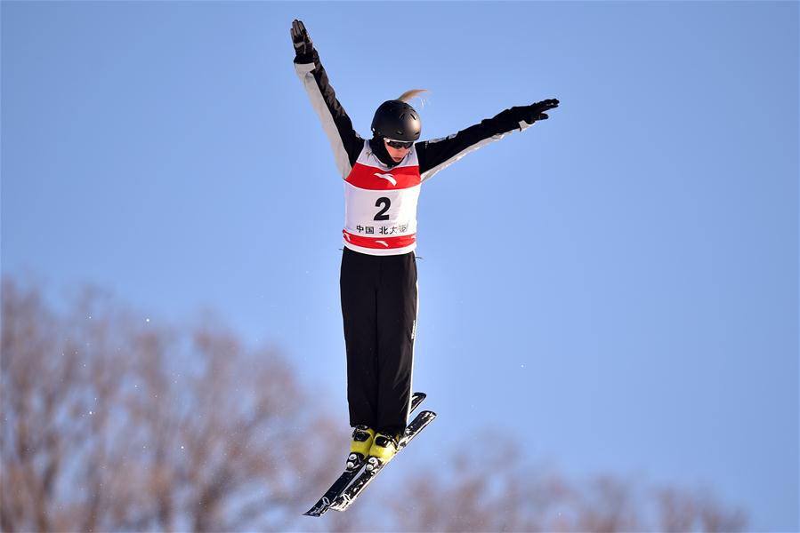 自由式滑雪--空中技巧世界杯首站女子组赛况