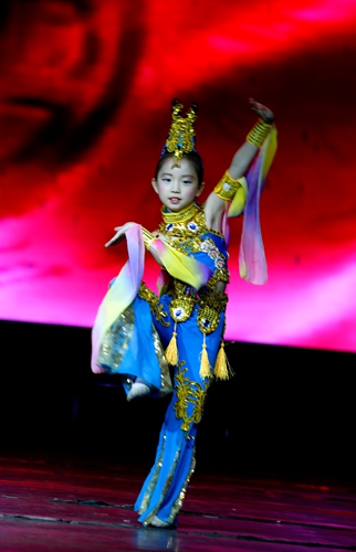 一路莲花古筝音乐会奏响延吉新年乐章