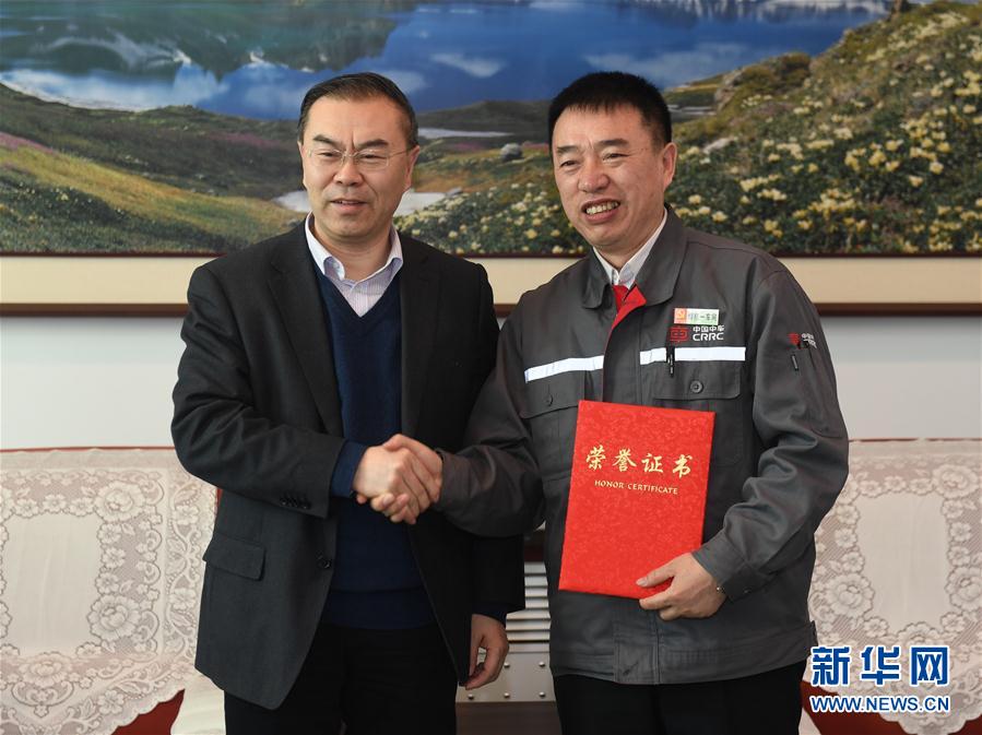 大国工匠焊工李万君获评教授职称