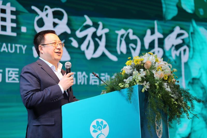 玛萨董事长_法缇玛萨那纱卡写真(3)