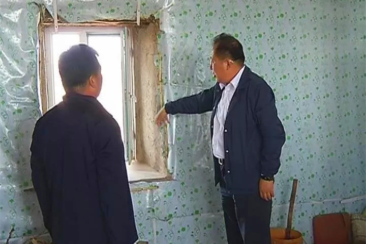 通榆县委副书记、县长刘振兴驻村开展帮扶活动