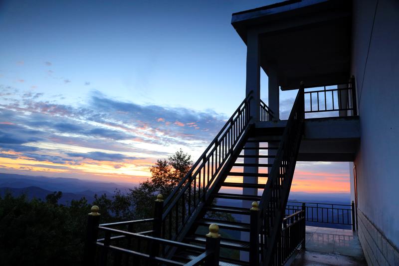 天宝山壮丽云海