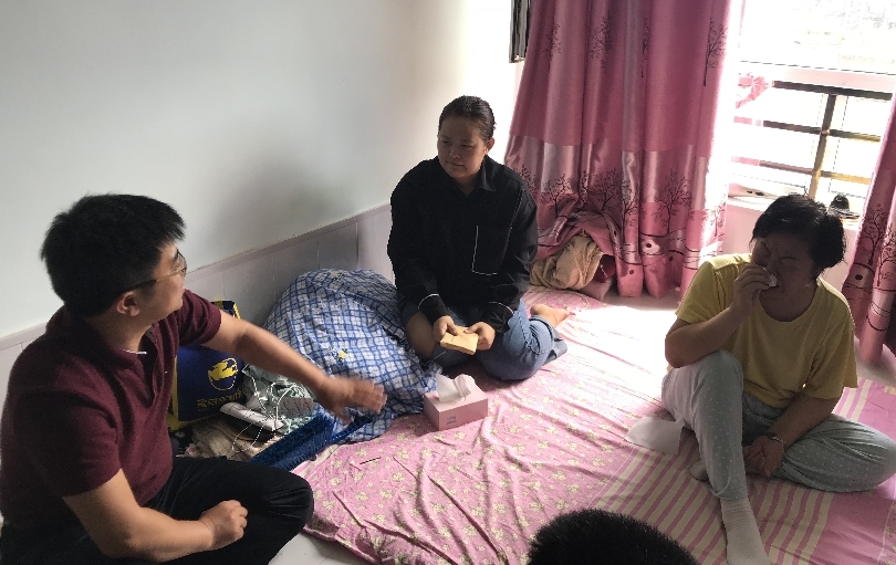 宁波挂职干部资助延边贫困学生上大学