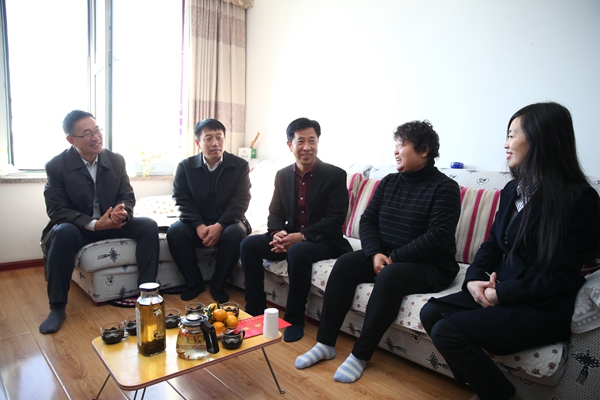 延吉市总工会与宁波市鄞州区总工会签订帮扶框