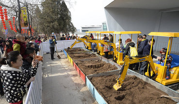 亚冠-高拉特<em>带帽</em>曾诚重伤 广州恒大3-2胜流浪者