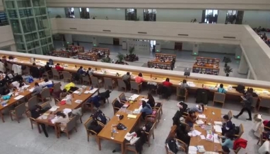 长春大学学生：未来应设计更多图书馆