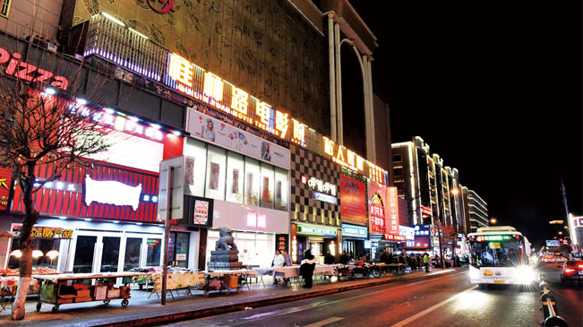 长春市桂林路商圈：迷人夜景成网红