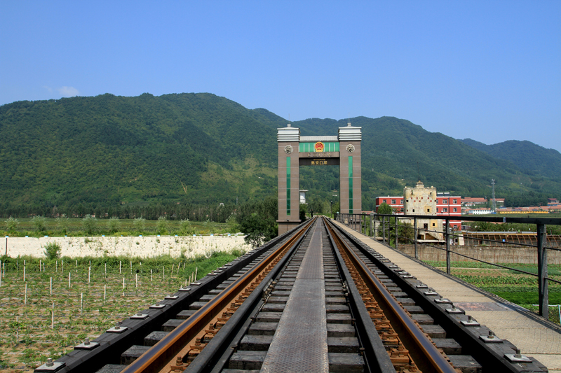 鴨綠江國境鐵路大橋景區