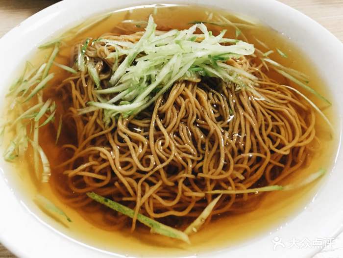 榆樹皮冷面
