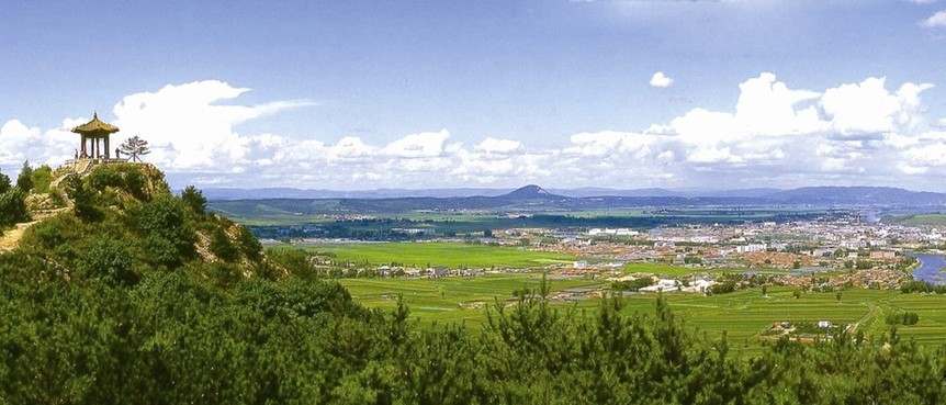 龙井市位于吉林省东部,延边朝鲜族自治州东南部  详细内容>>